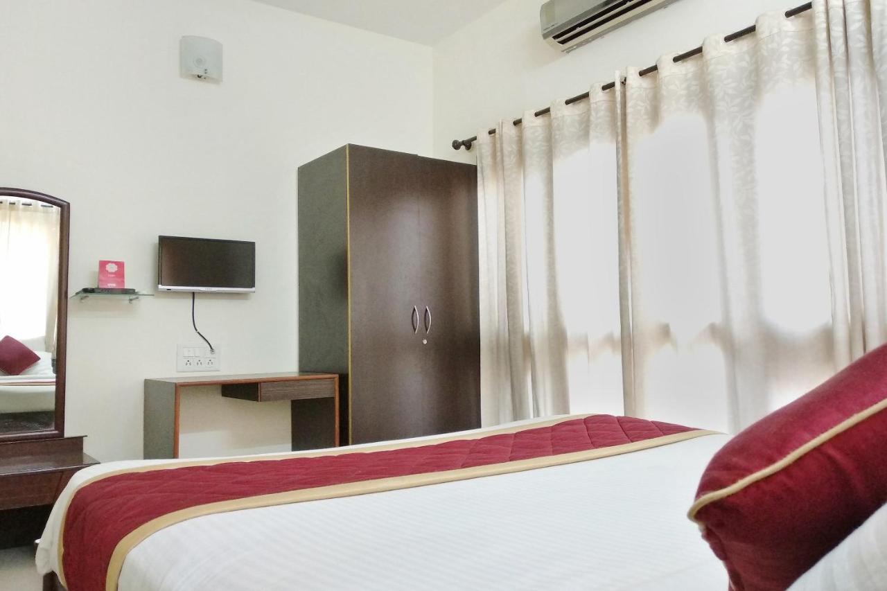 Super Oyo Capital O Premium Hotel Victoria Heights Near Sri Someshwara Swami Temple Бангалор Экстерьер фото