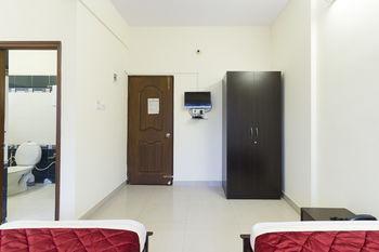 Super Oyo Capital O Premium Hotel Victoria Heights Near Sri Someshwara Swami Temple Бангалор Экстерьер фото
